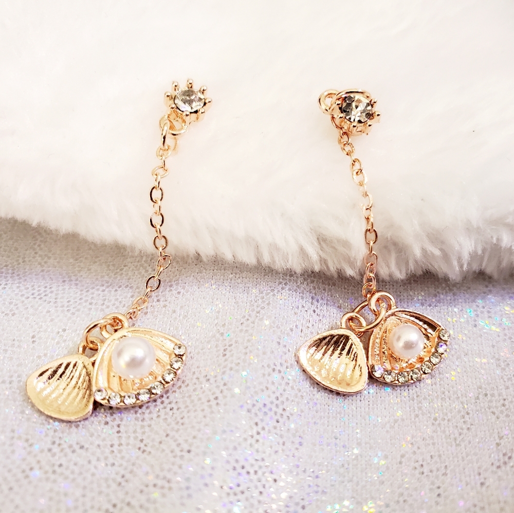 Rose gold Pearl seashell earrings